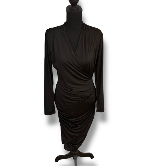 Elegant Black Wrap Dress - Picture 5 of 11
